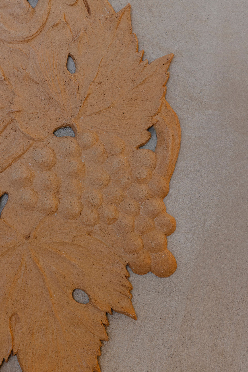 Grape Candle Holder [Fireclay]