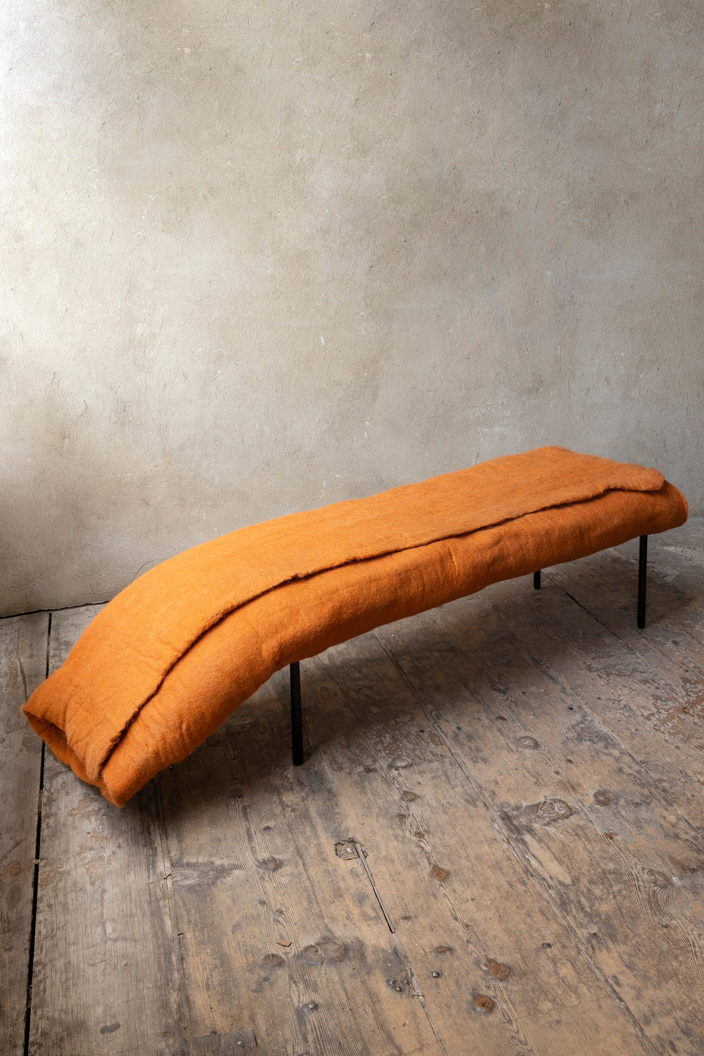 Carpet Bench [Orange]
