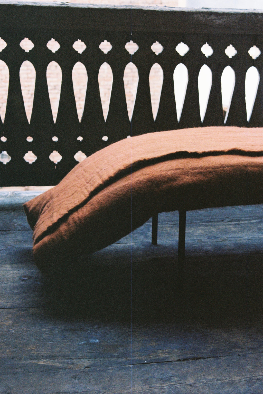 Carpet Bench [Orange]